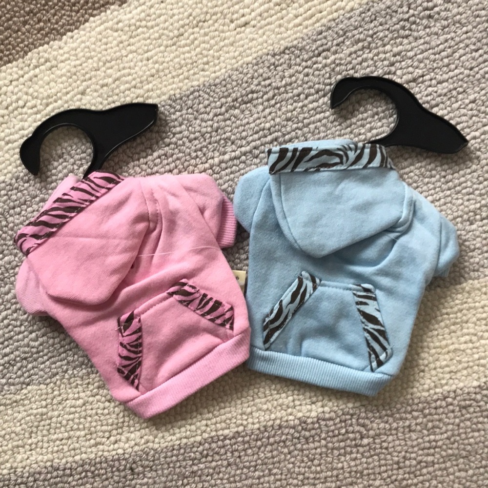 Dog hoodie (zebra)